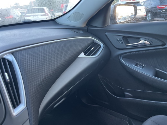 2023 Chevrolet Malibu 1LT photo 29