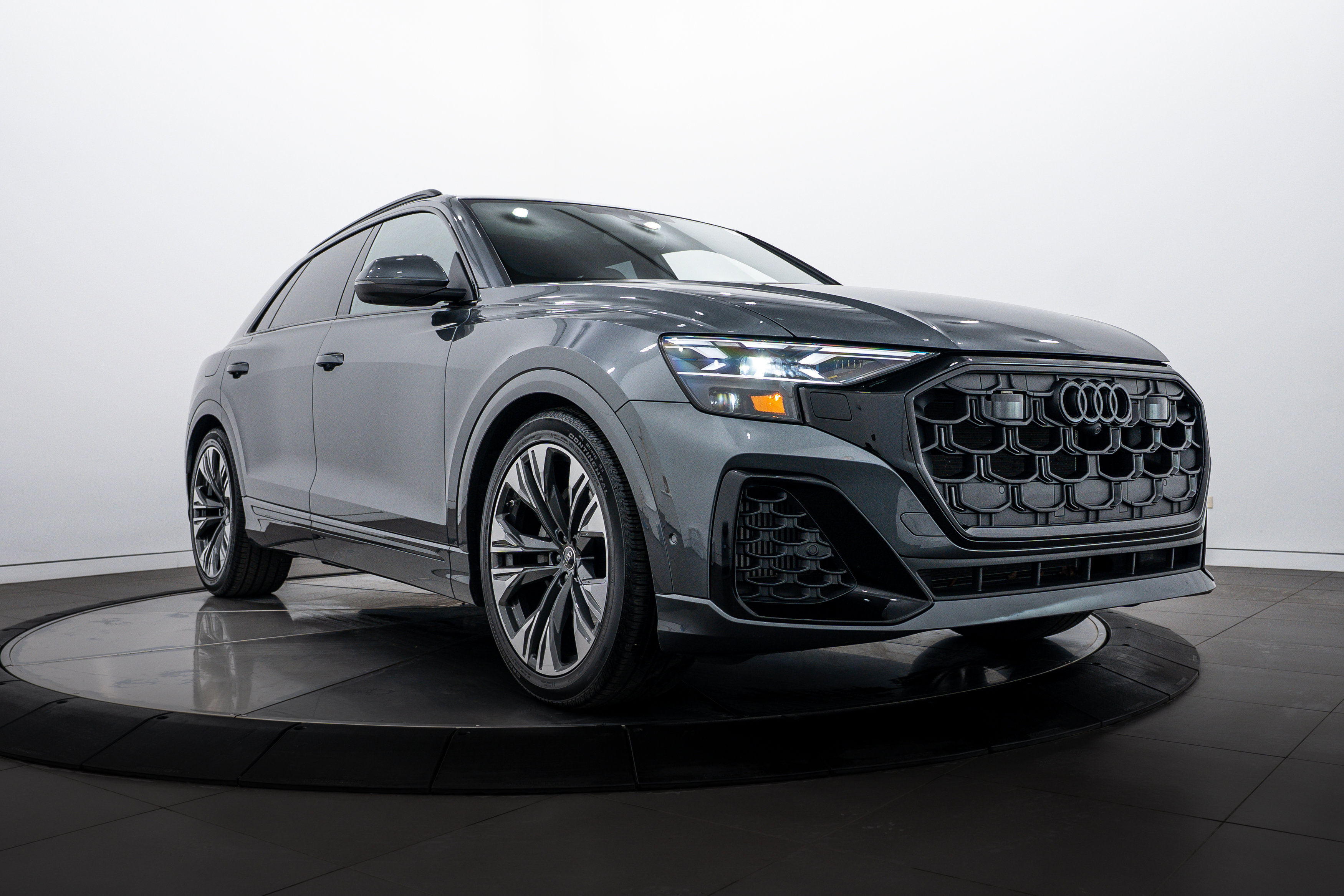 2025 Audi Q8 Prestige's photo