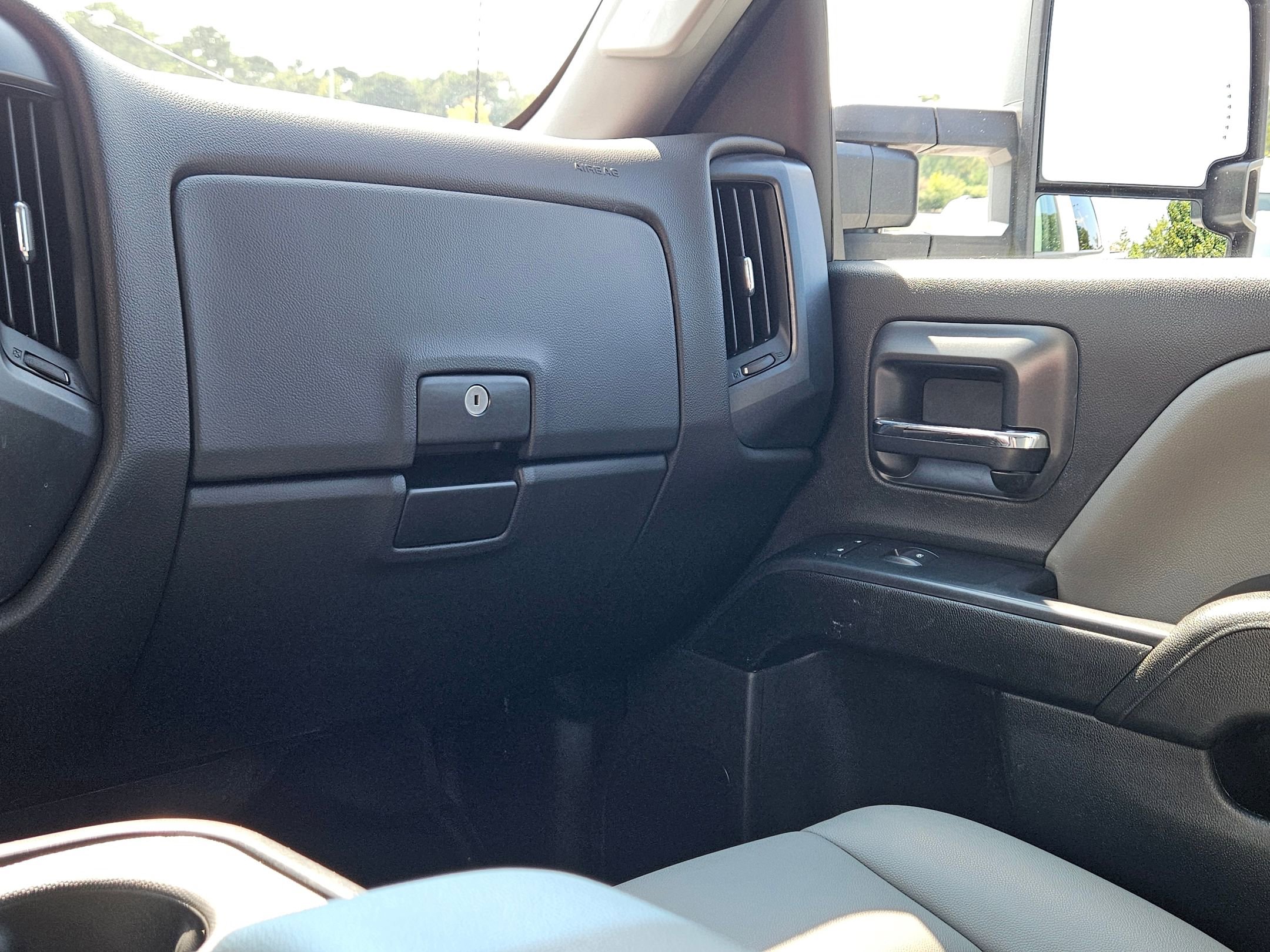 2019 Gmc Sierra HD Base photo 11