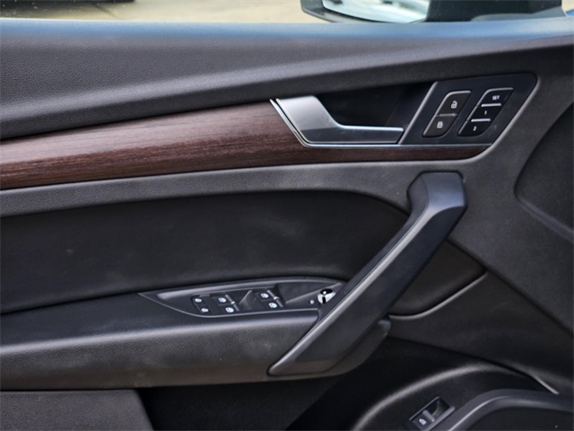 2021 Audi Q5 45 Premium photo 21