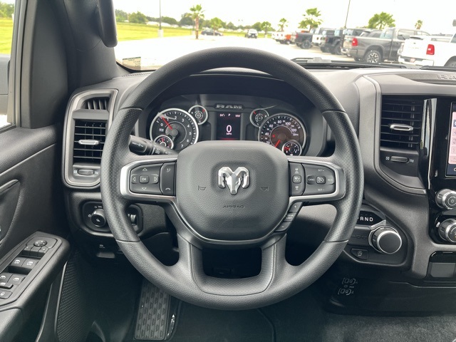 2025 Ram 1500 Tradesman photo 6