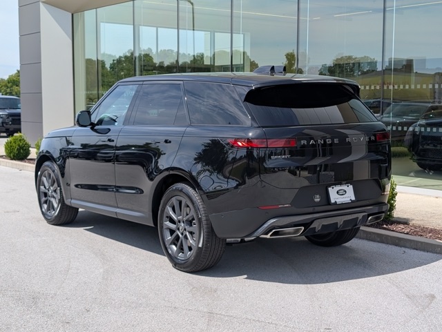 2025 Land Rover Range Rover Sport SE photo 2