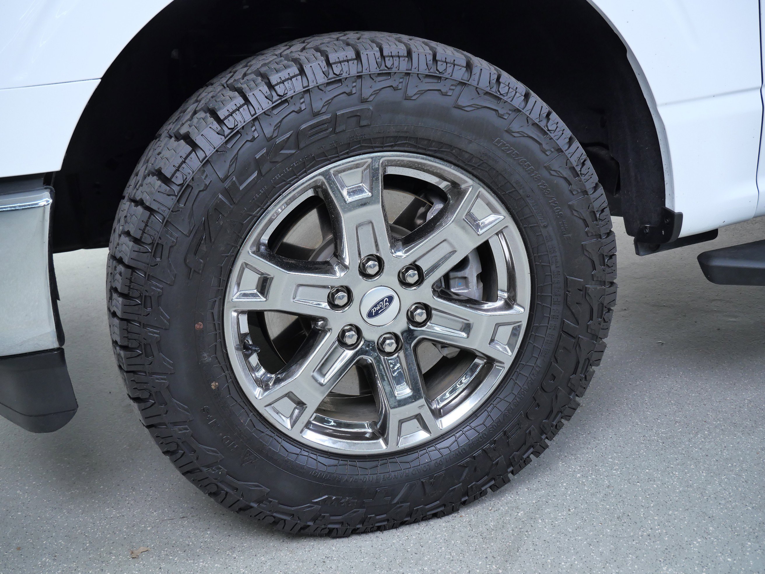 2023 Ford F-150 XLT photo 8