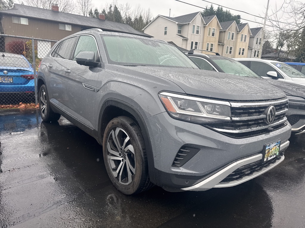 2021 Volkswagen Atlas Cross Sport V6 SEL Premium photo 2