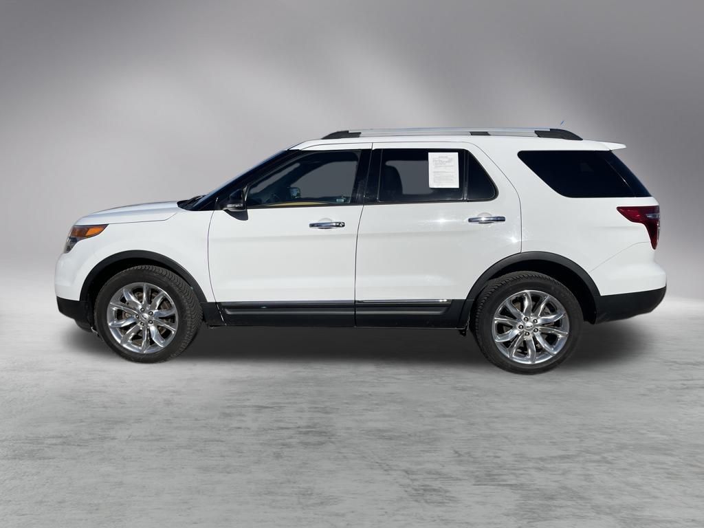 2014 Ford Explorer XLT photo 2