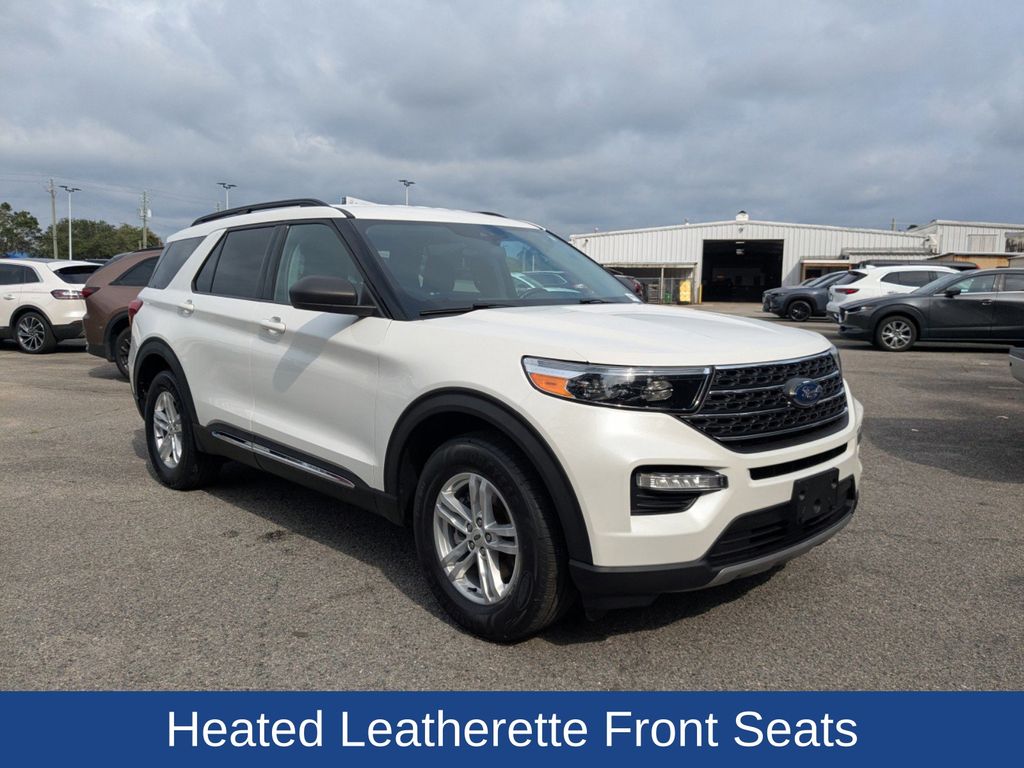 2022 Ford Explorer XLT photo 2