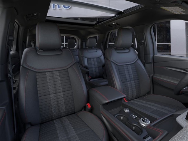2025 Ford Explorer ST-Line photo 9