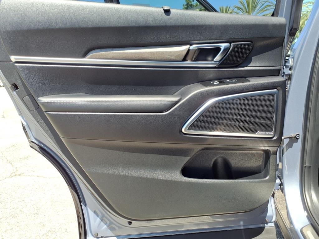 2022 Kia Telluride SX photo 22