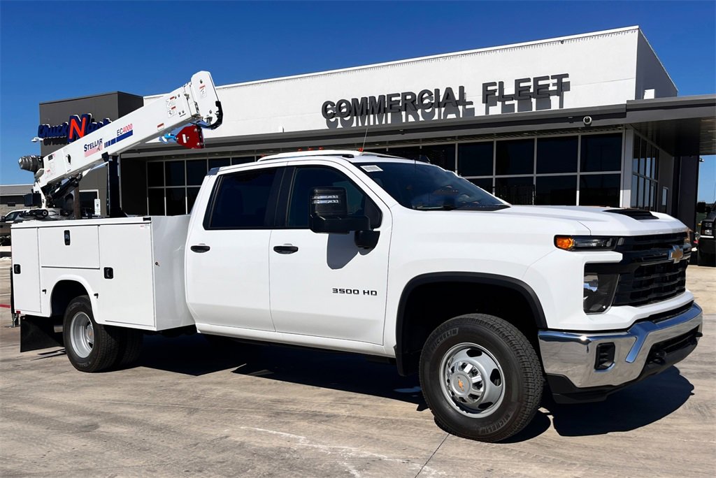 2025 Chevrolet Silverado 3500HD Work Truck's photo