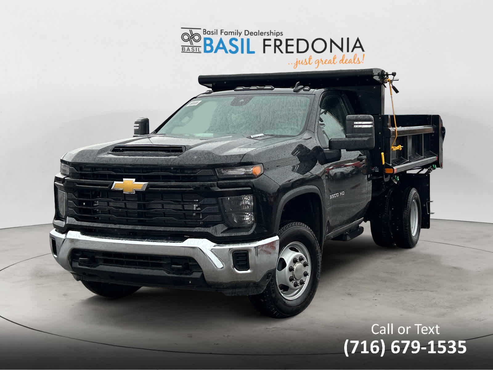 2025 Chevrolet Silverado 3500HD Work Truck's photo