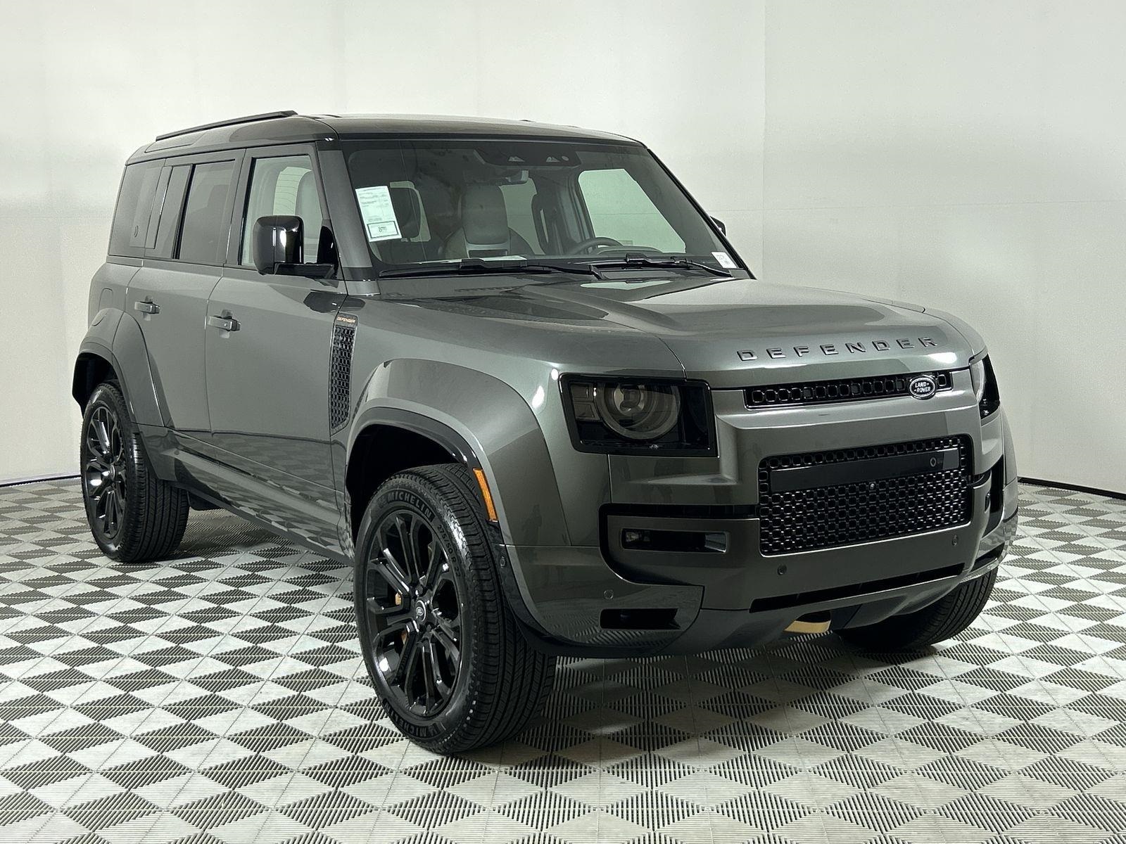 2025 Land Rover Defender 110 photo 7