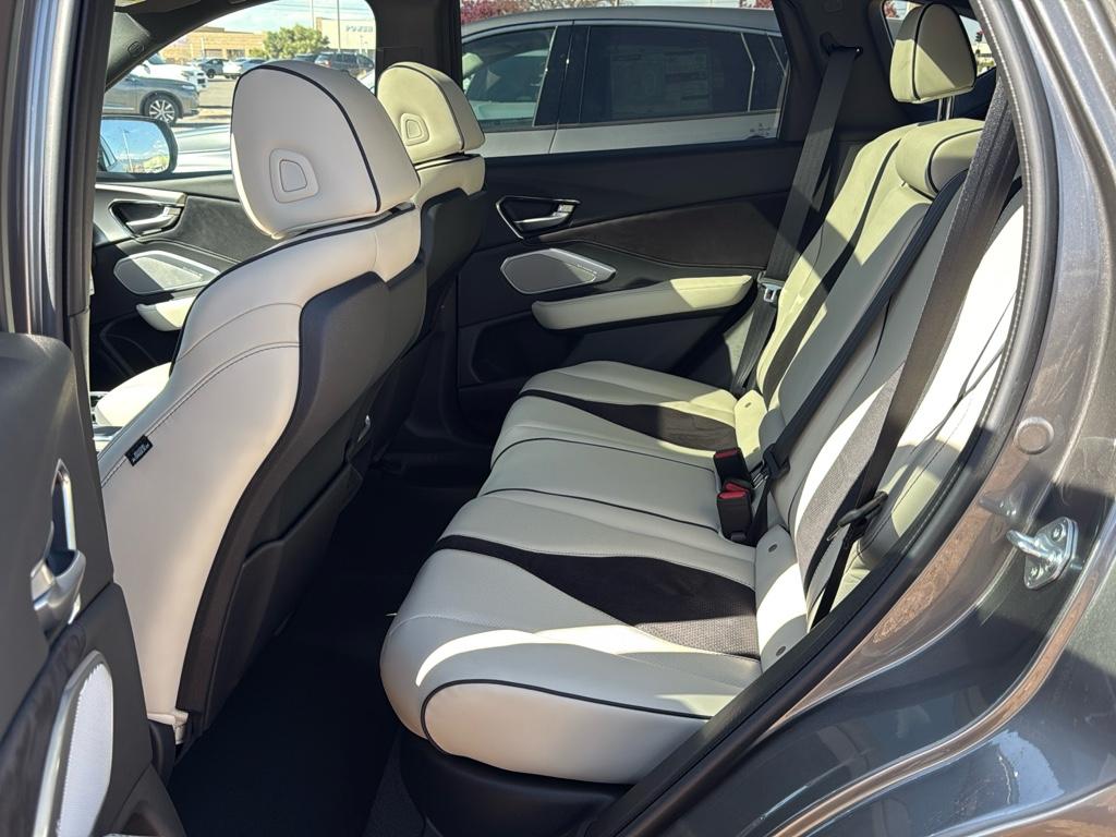 2025 Acura RDX A-Spec photo 5
