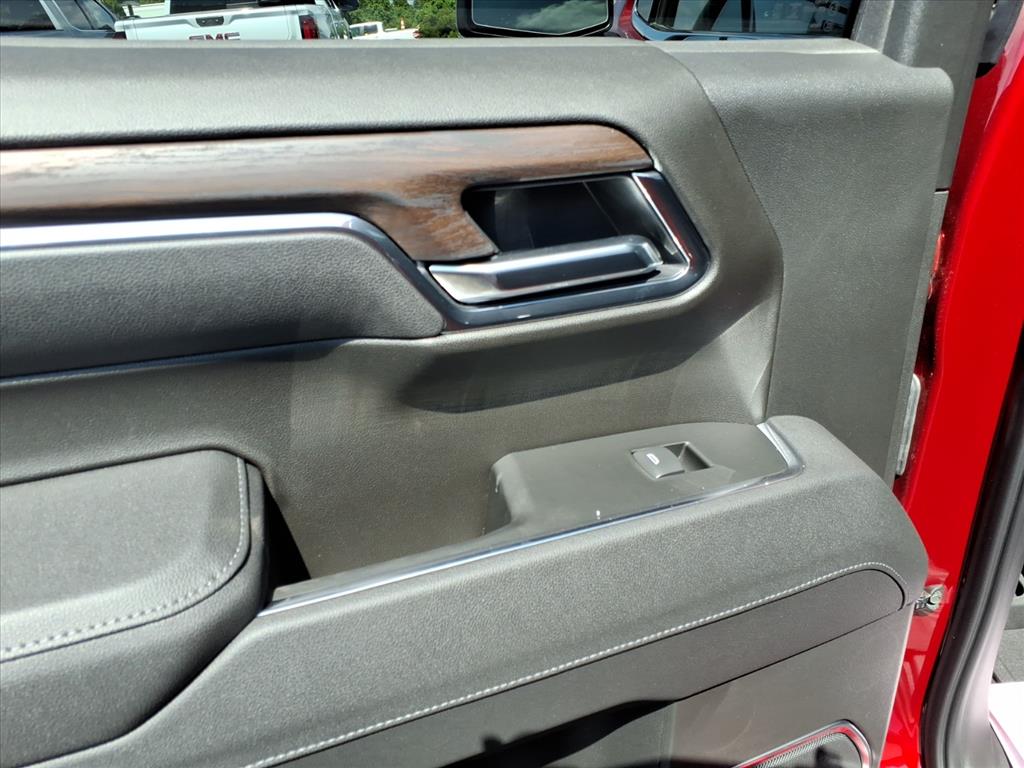 2025 Gmc Sierra 1500 SLT photo 6