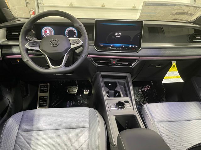 2025 Volkswagen Tiguan SE R-Line Black photo 14