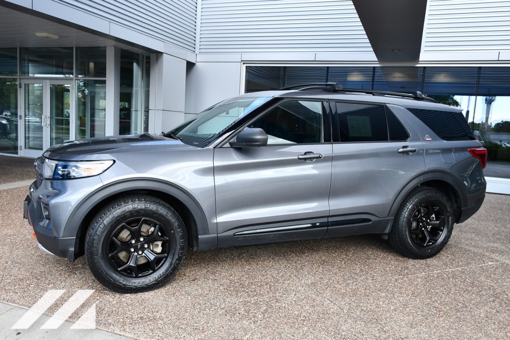 2022 Ford Explorer Timberline photo 2