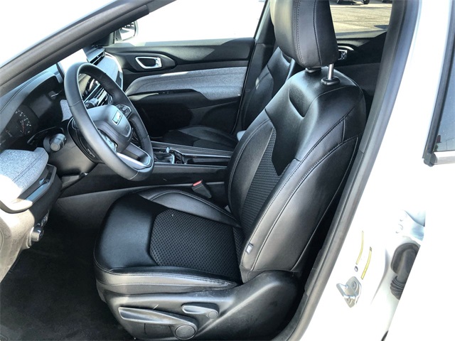 2024 Jeep Compass Latitude photo 3