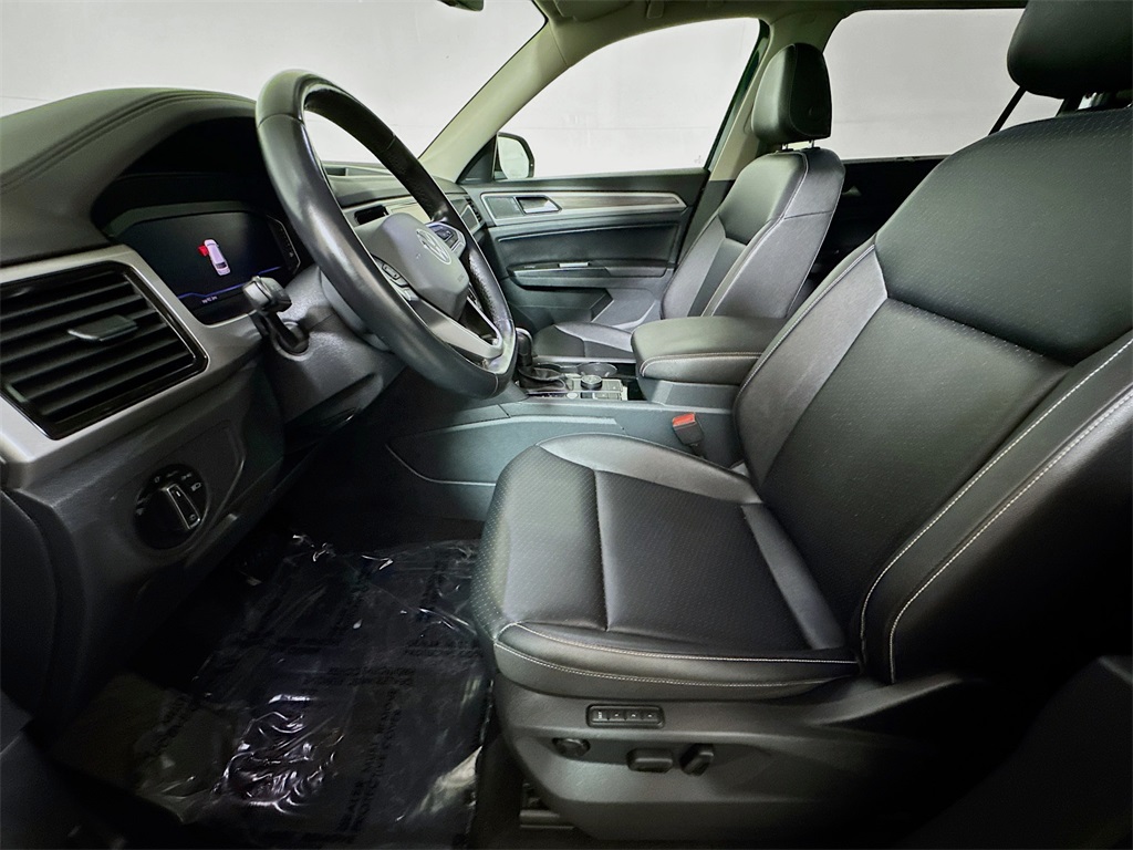2021 Volkswagen Atlas SEL photo 5