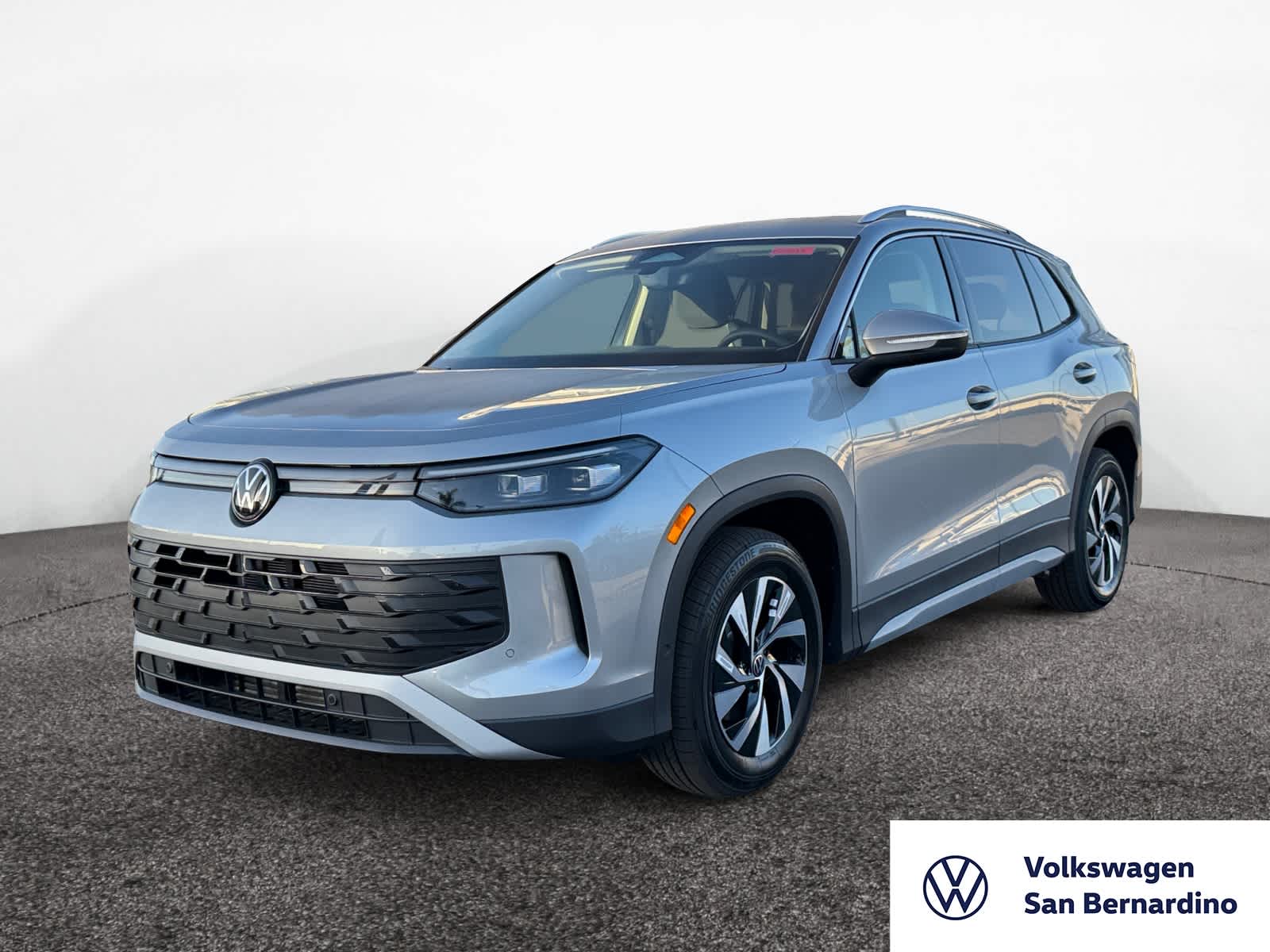 2026 Volkswagen Tiguan S's photo
