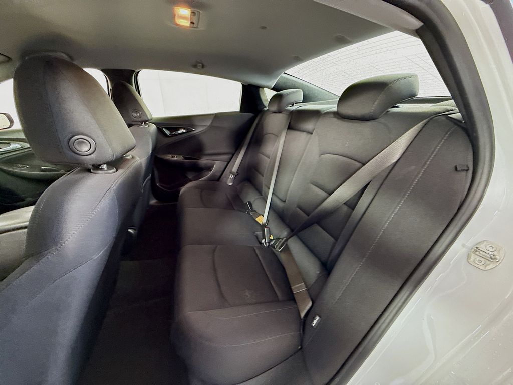 2023 Chevrolet Malibu 1LT photo 22