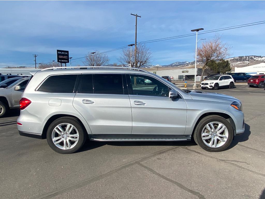 2017 Mercedes Benz GLS 450 4MATIC photo 3