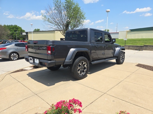 2025 Jeep Gladiator Sport S photo 4