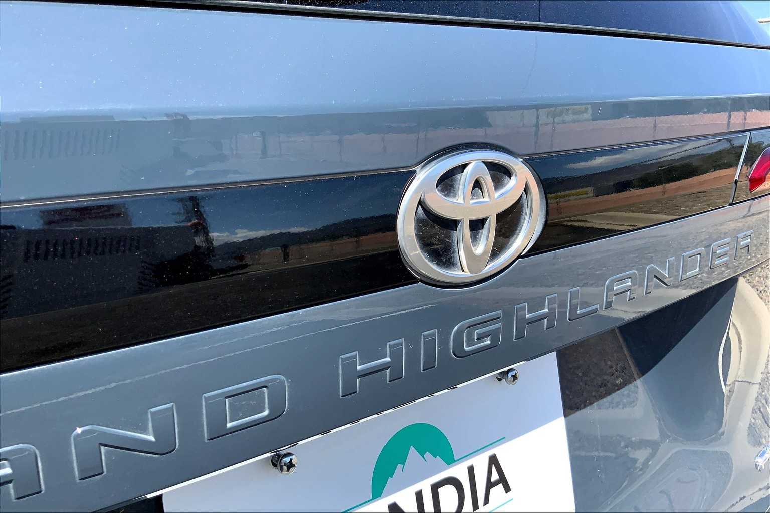 2024 Toyota Grand Highlander Platinum photo 27