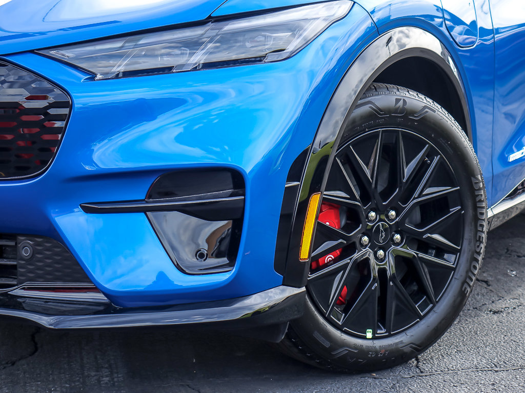 2025 FORD MUSTANG MACH-E - Image 3