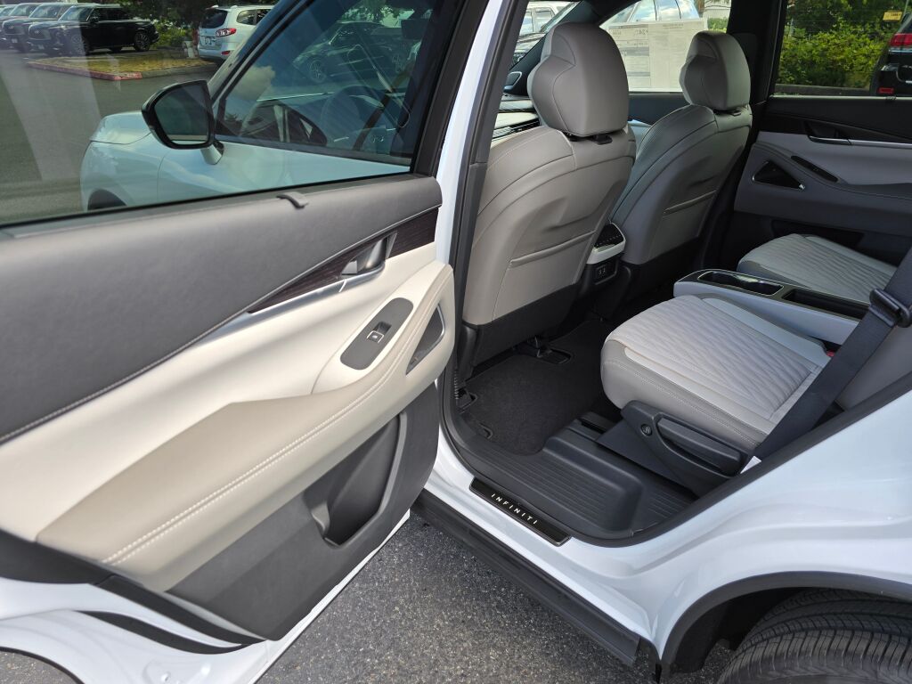 2026 Infiniti QX60 Autograph AWD photo 13