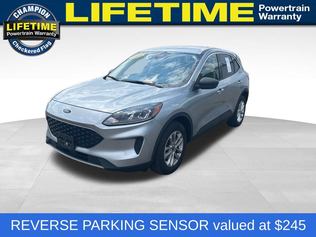 2022 Ford Escape SE's photo