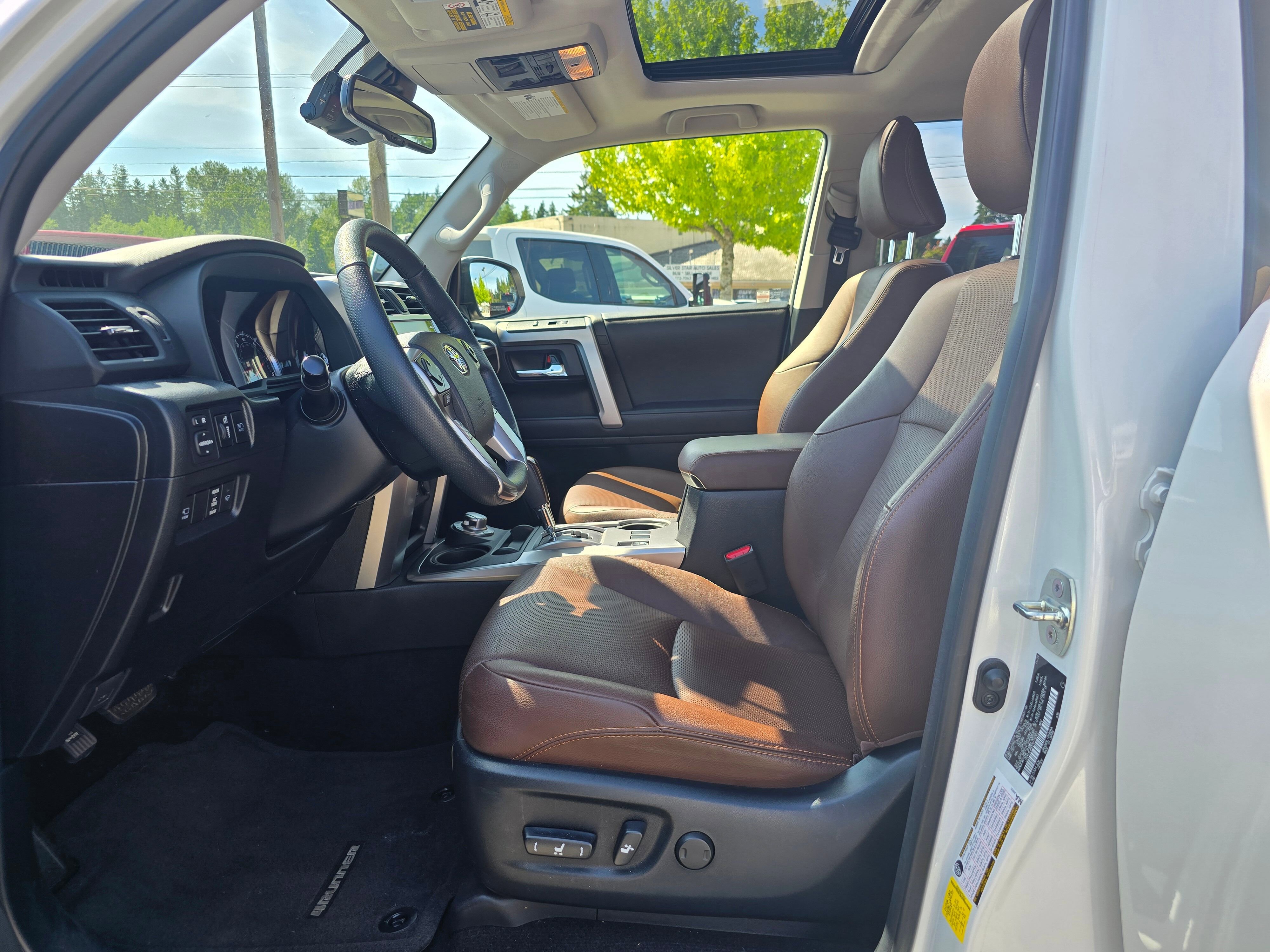 2023 Toyota 4Runner Limited photo 4