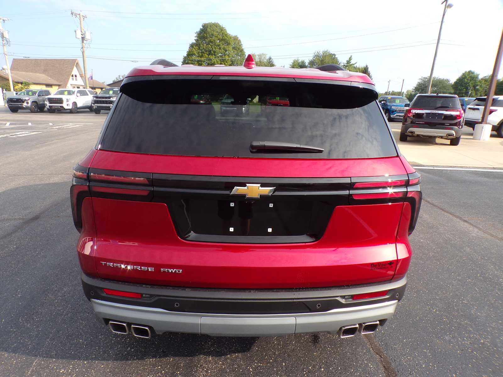 2026 Chevrolet Traverse photo 2