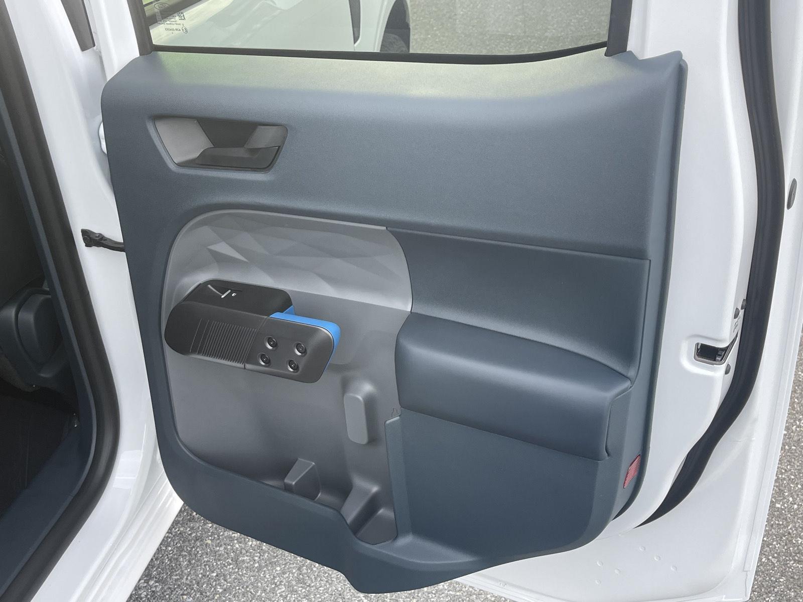 2025 Ford Maverick photo 13