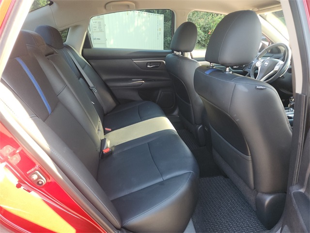 2018 Nissan Altima 2.5 SR photo 14
