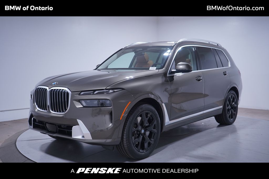 2023 BMW X7 40i's photo