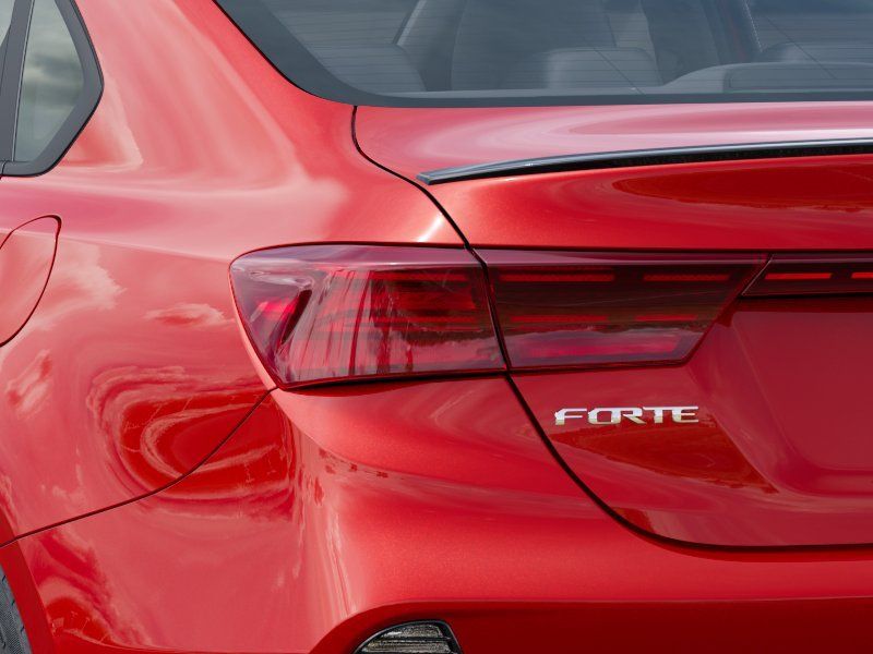 2024 Kia Forte GT-Line photo 11