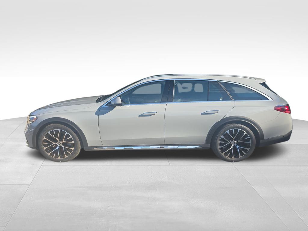 2026 Mercedes Benz E 450 4MATIC All-Terrain photo 2