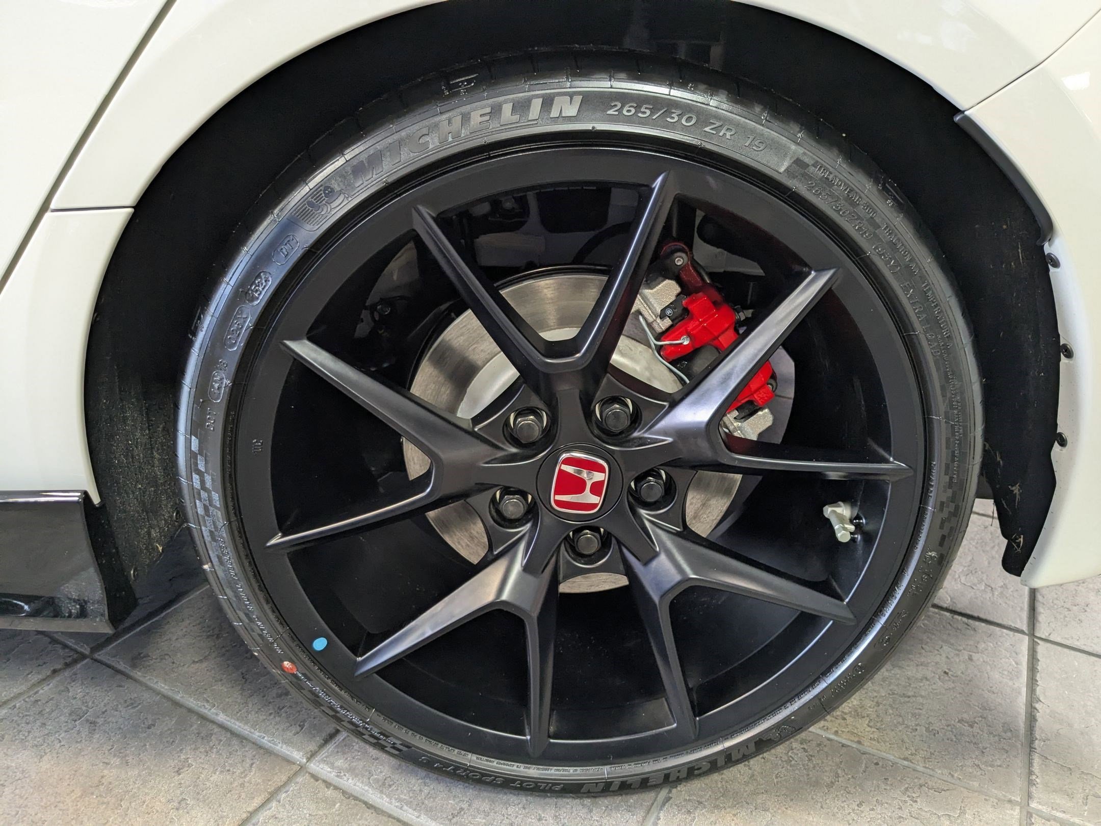 2025 Honda Civic Type R photo 8