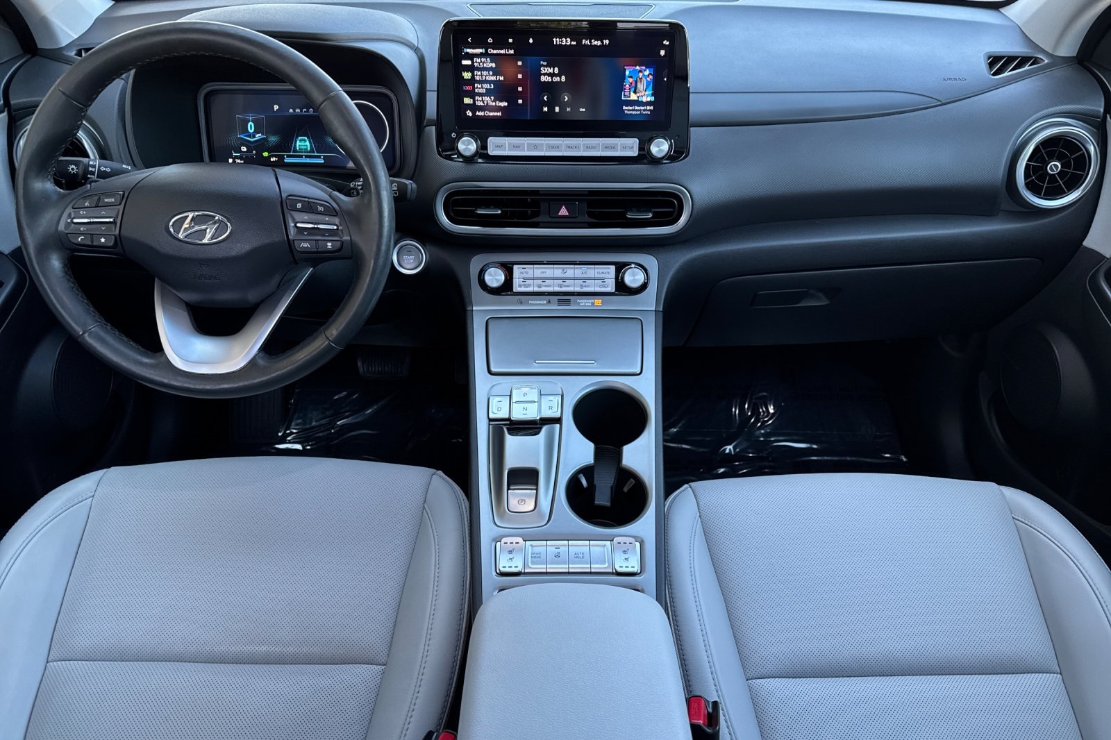 2023 Hyundai Kona Electric Limited photo 12