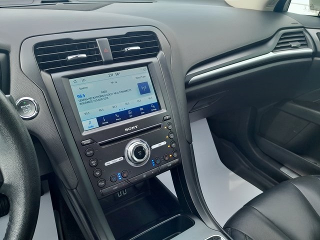 2019 Ford Fusion Energi Titanium photo 20