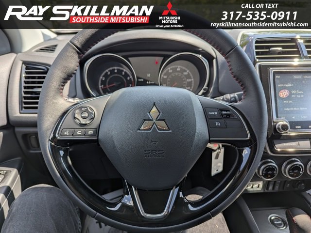 2025 Mitsubishi Outlander Sport LE photo 18
