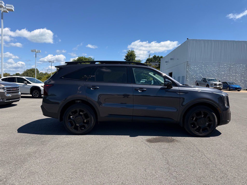 2025 Kia Sorento X-Line EX photo 3