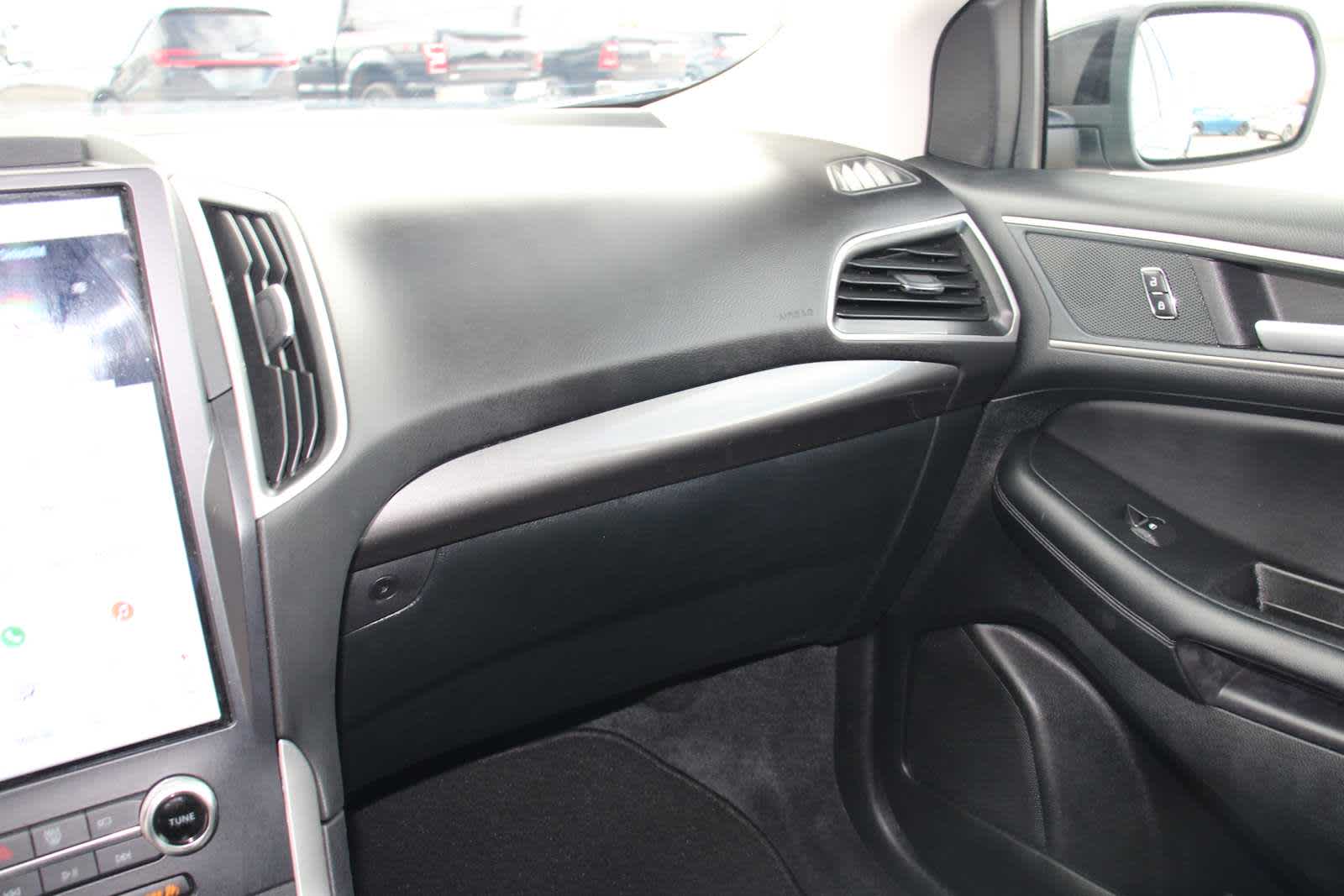 2024 Ford Edge SEL photo 29