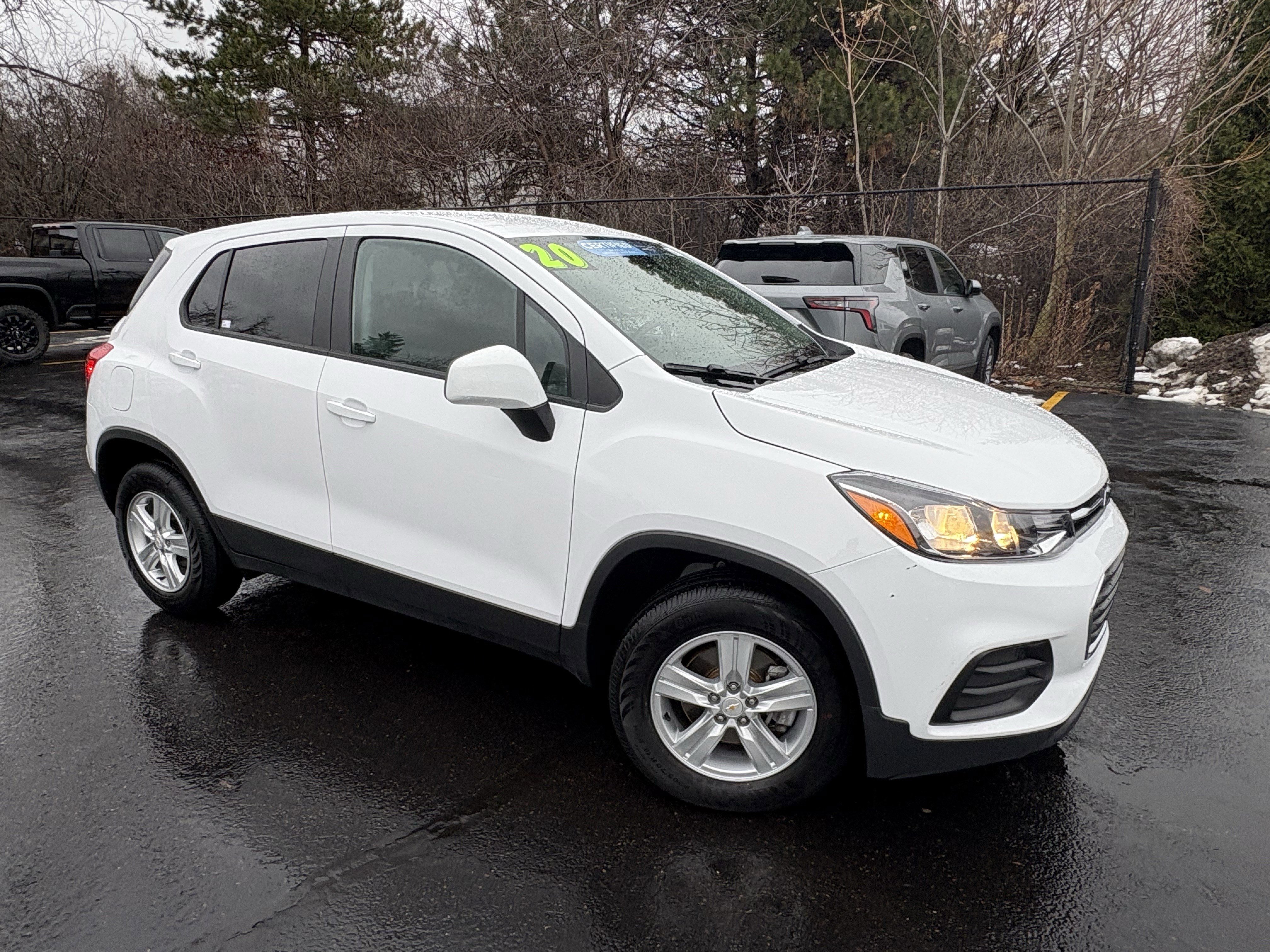 2020 Chevrolet Trax LS's photo