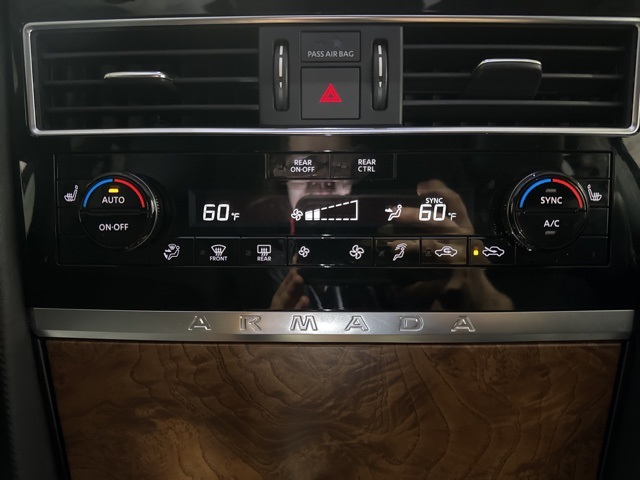 2024 Nissan Armada SL photo 19