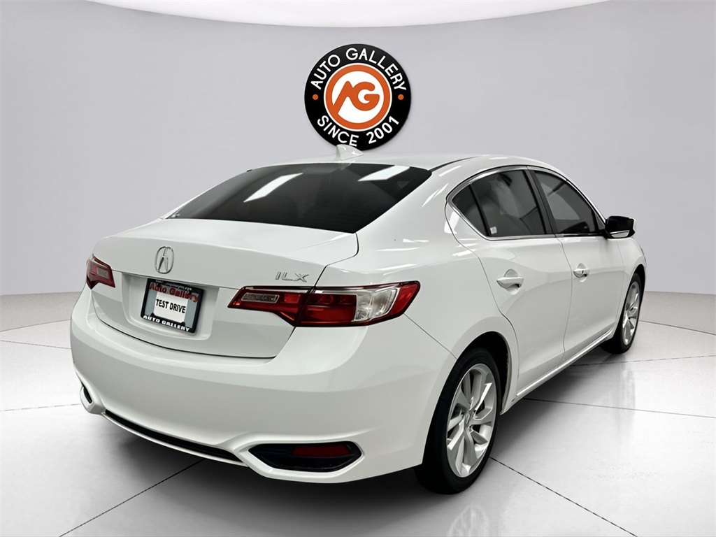 2017 Acura ILX Premium photo 7