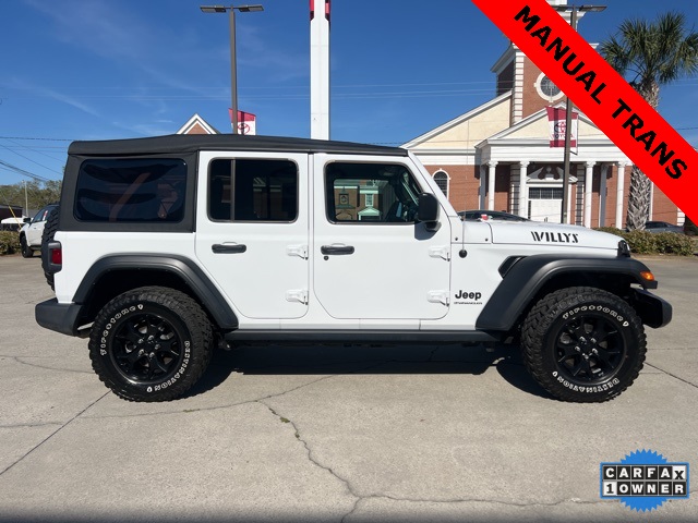 2023 Jeep Wrangler Willys photo 3