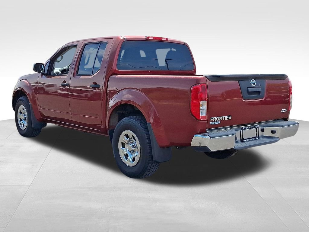 2015 Nissan Frontier S Crew Cab photo 4