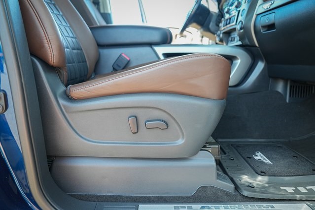 2018 Nissan Titan Platinum Reserve photo 32
