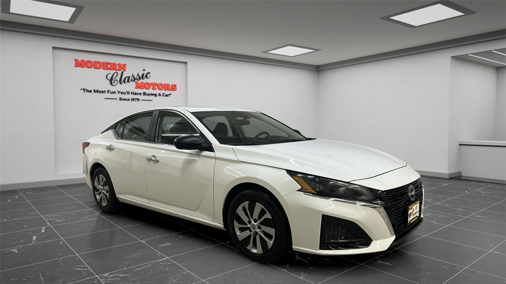 2024 Nissan Altima S's photo