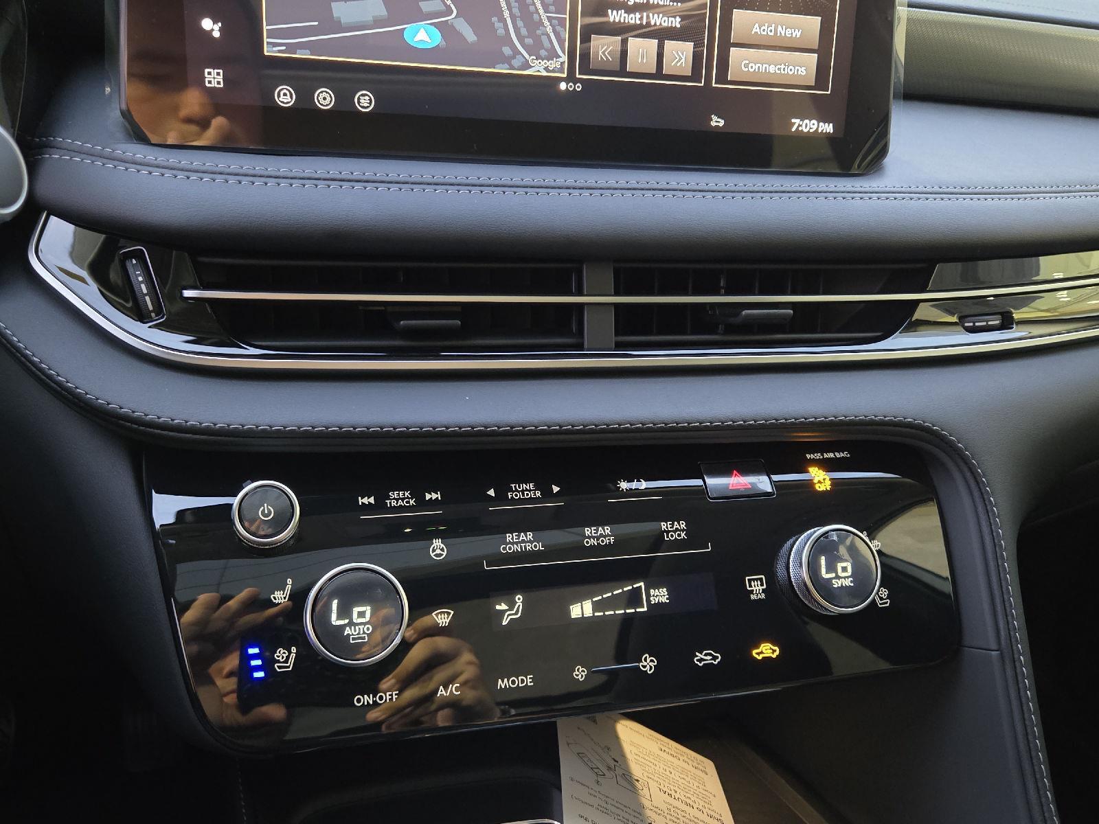 2026 Infiniti QX60 Luxe photo 25